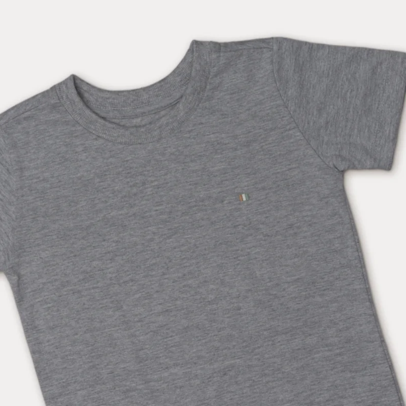 Camiseta Colors - Grow Up